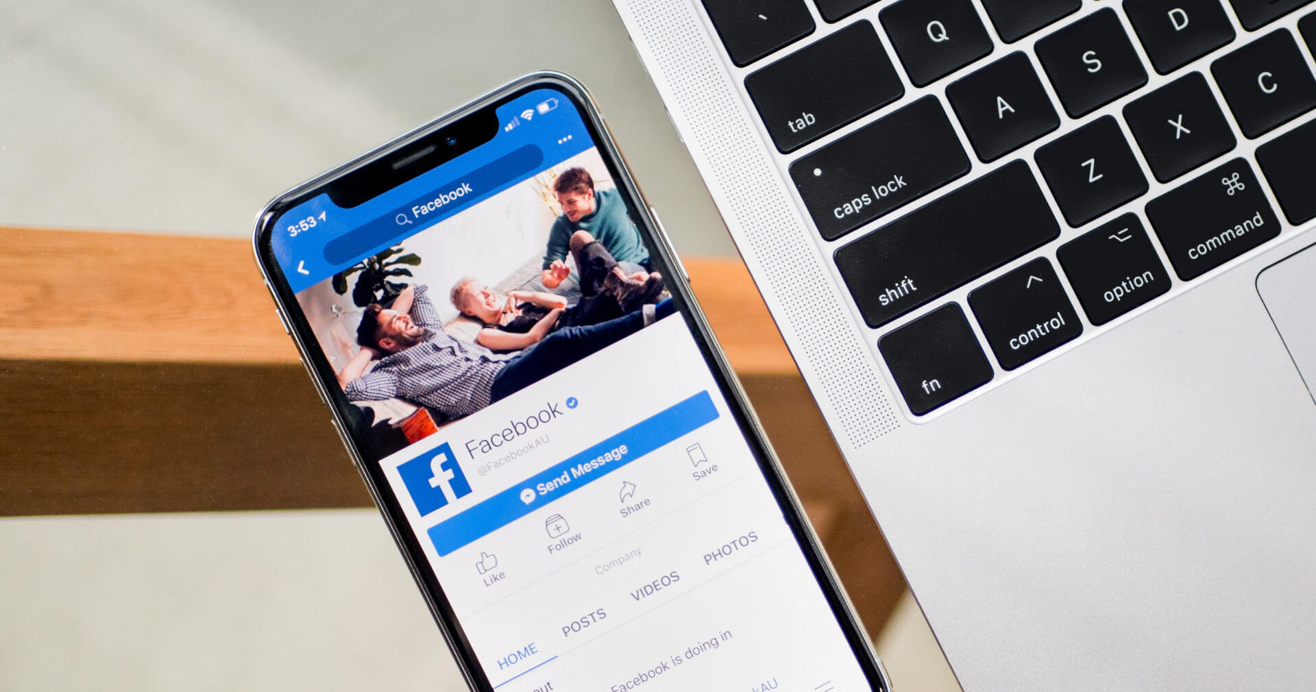 Facebook меняет формат постов и рекламы в мобильной ленте